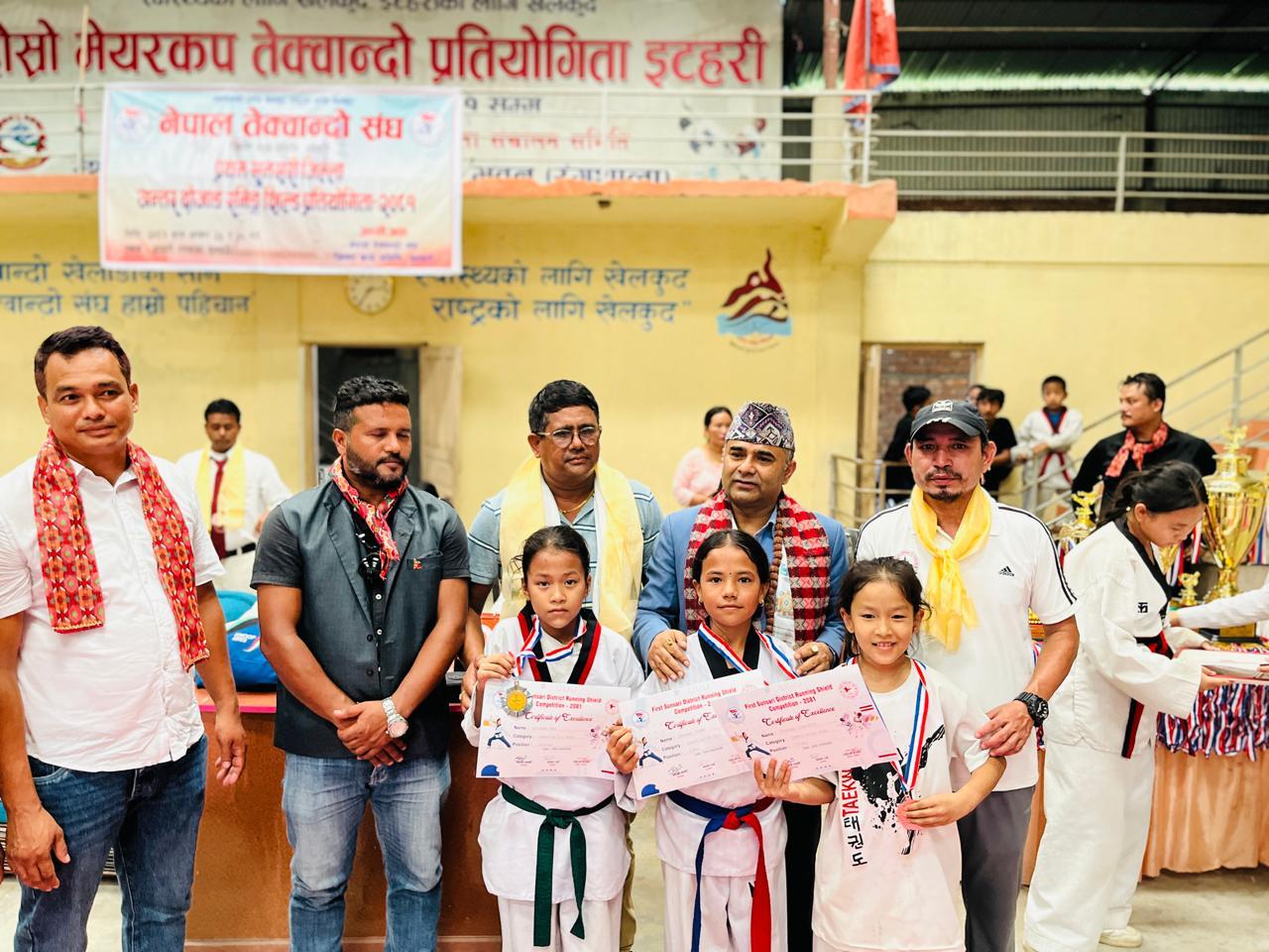 राष्ट्रिय मावि डोजाङलाई प्रथम सुनसरी जिल्ला अन्तर डोजाङ रनिङ शिल्डको उपाधि