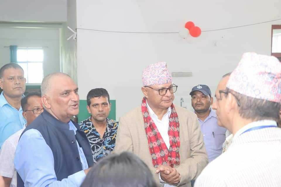 आयुर्वेद चिकित्सालाई स्तरीय बनाउनुपर्नेमा मुख्यमन्त्री कार्कीको जोड 