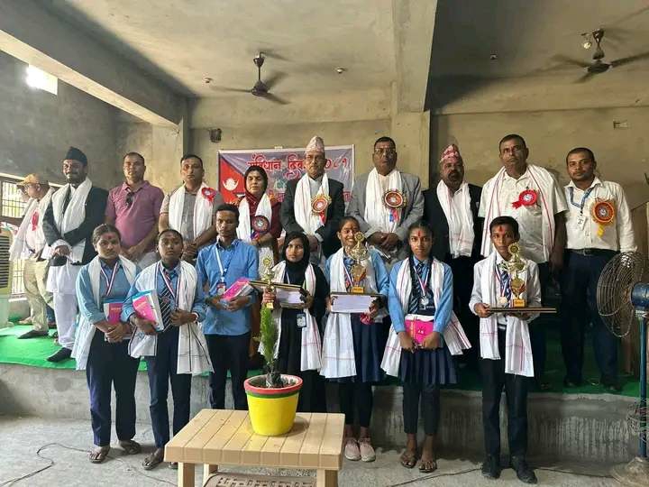 संविधान दिवसमा कोशीमा वक्तृत्वकला प्रतियोगिता 