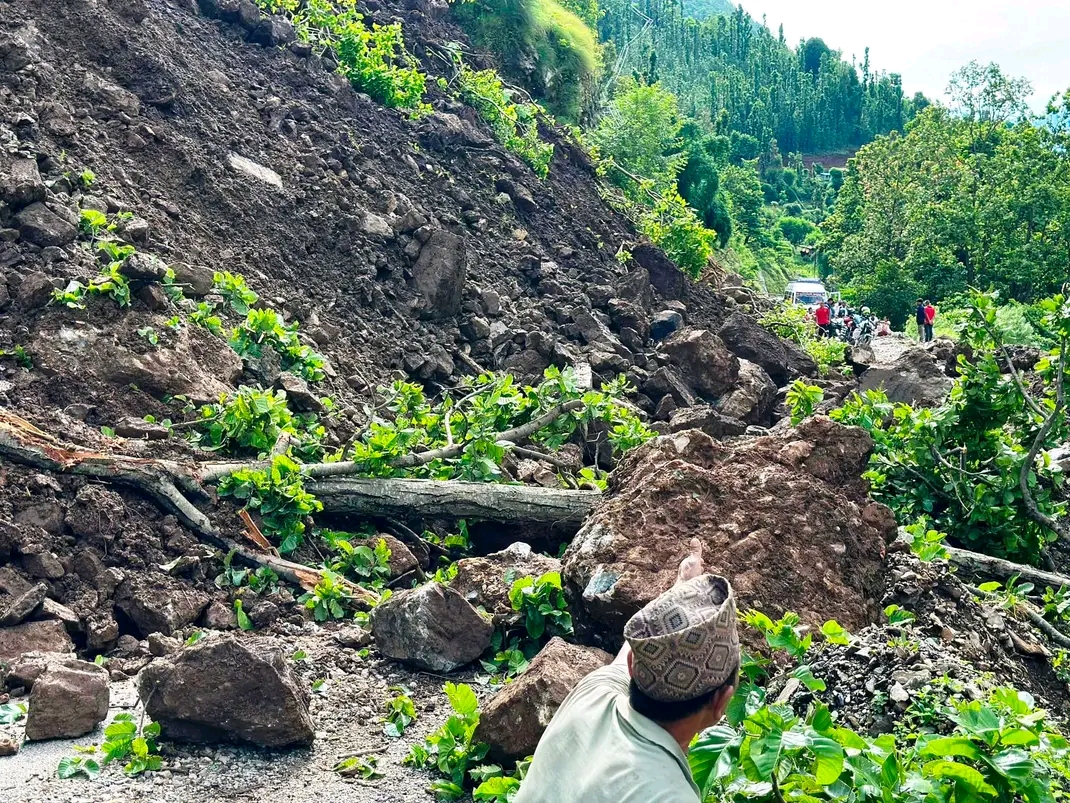 कोशी प्रदेशमा बाढी र पहिरोका कारण १३ जनाको मृत्यु, ८ बेपत्ता