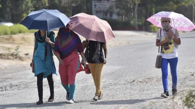 चर्को गर्मीले जनजीवन प्रभावित