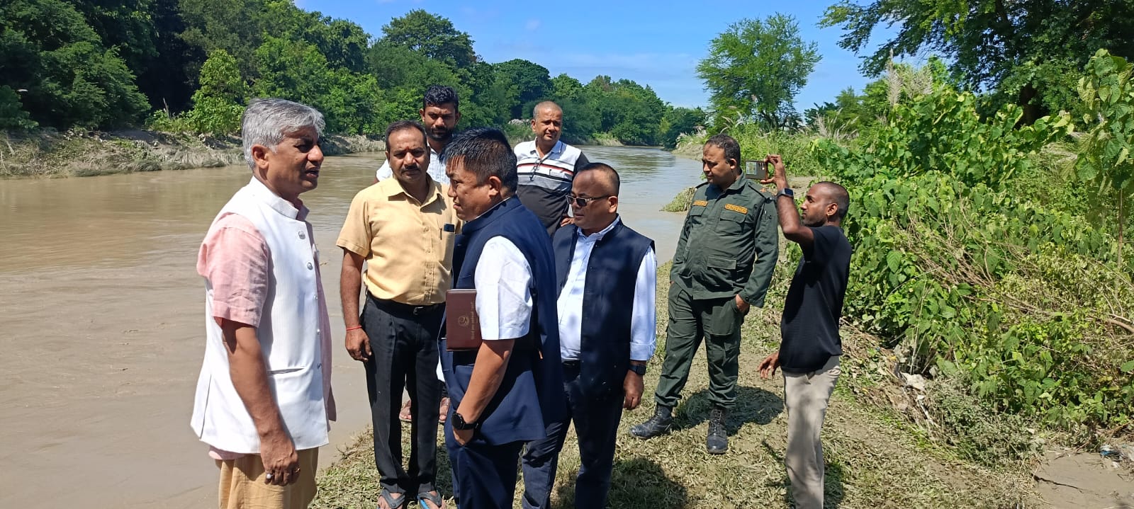 कटान गरेको केशलिया खोलामा तटबन्धन निर्माण गरिने 