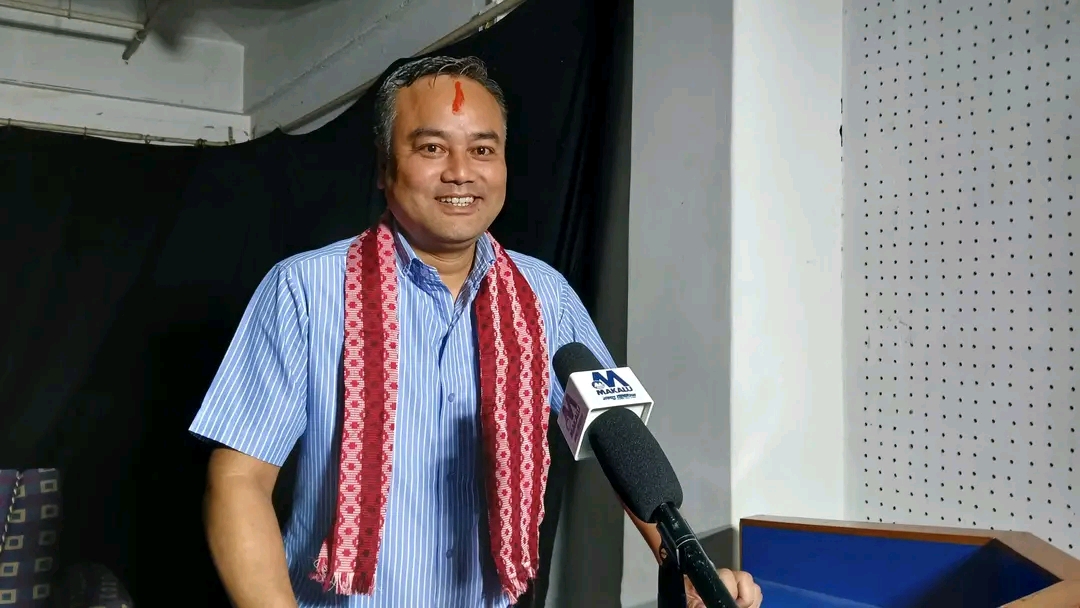 मकालु टेलिभिजनमा कार्यरत सञ्चारकर्मी राईको बढुवा