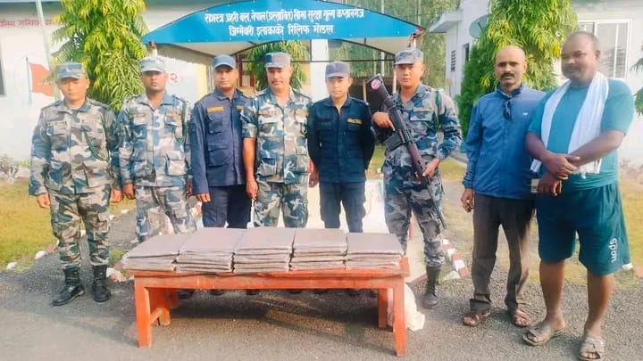 सुनसरीको सीमा क्षेत्रमा सशस्त्र प्रहरीको ठूलो सफलता: २८ किलो गाँजा बरामद
