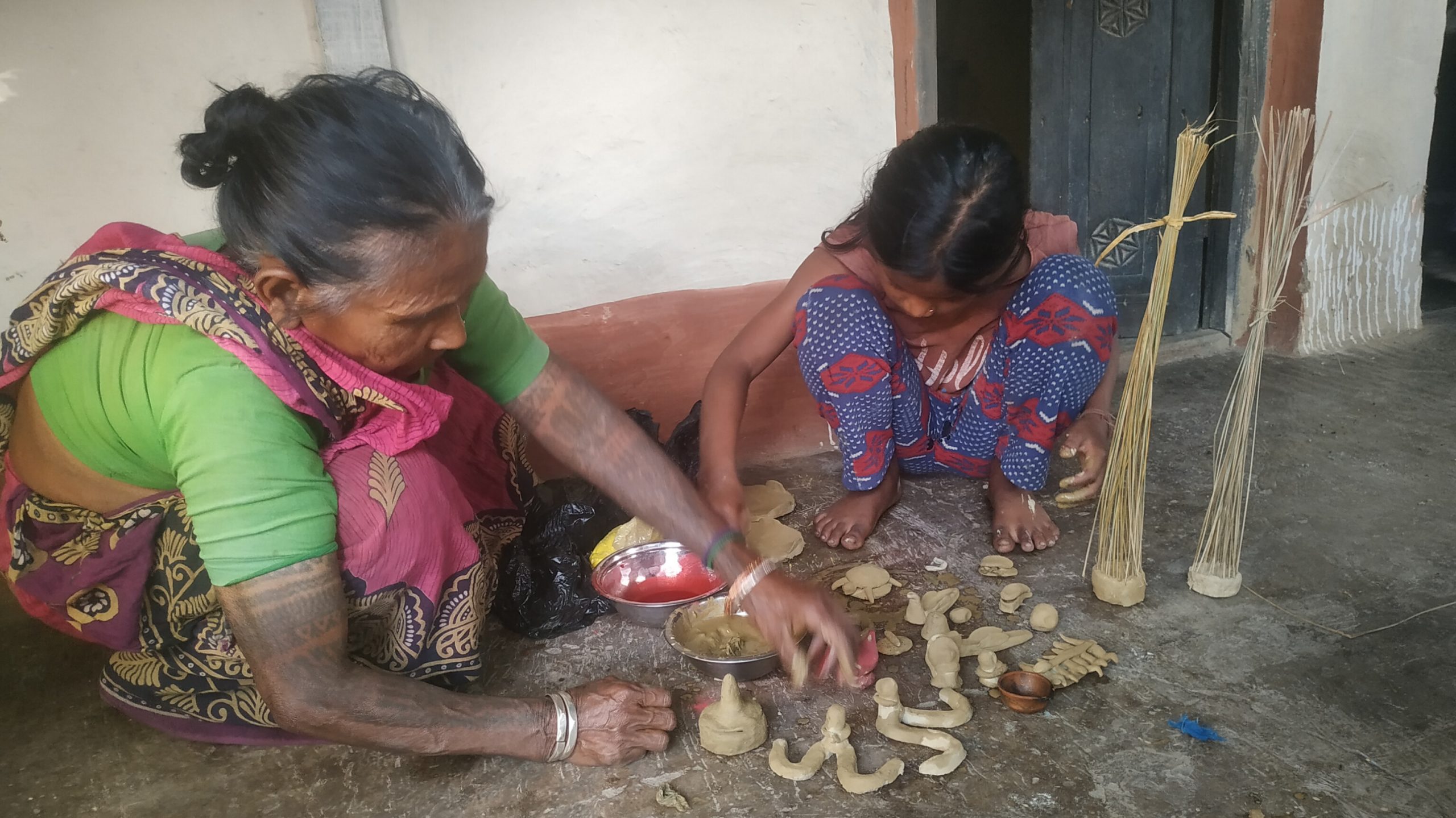 सामा चखेवा पर्वको अन्तिम दिन भव्य नाचगान गर्दै मनाइँदै