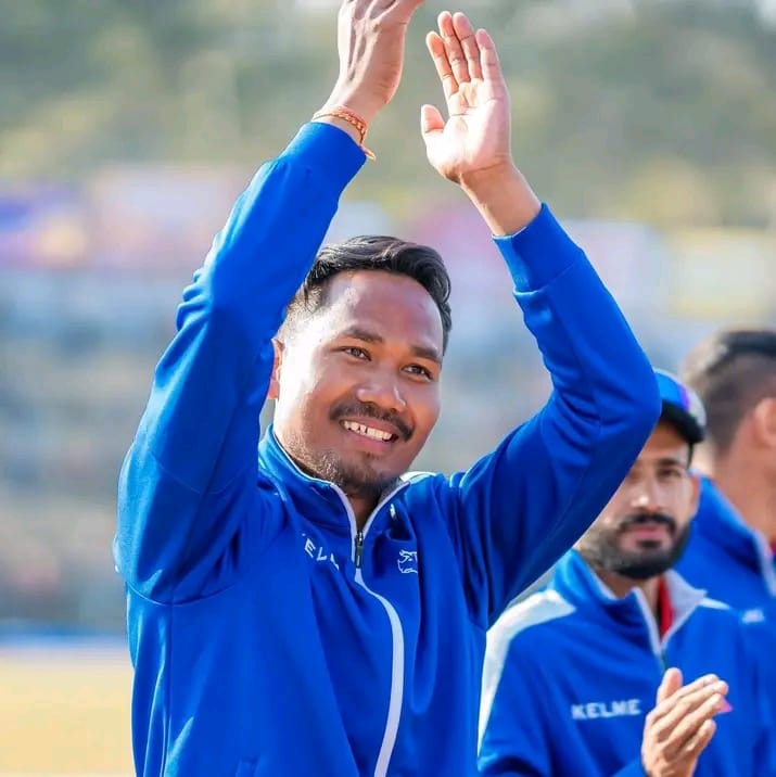 ललित नारायण राजवंशीले लिए १७ विकेट